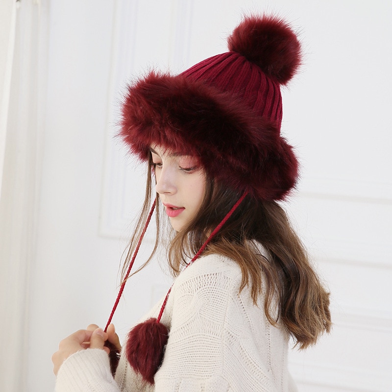 Chapeau d’hiver à pompons en fausse fourrure pour femme
